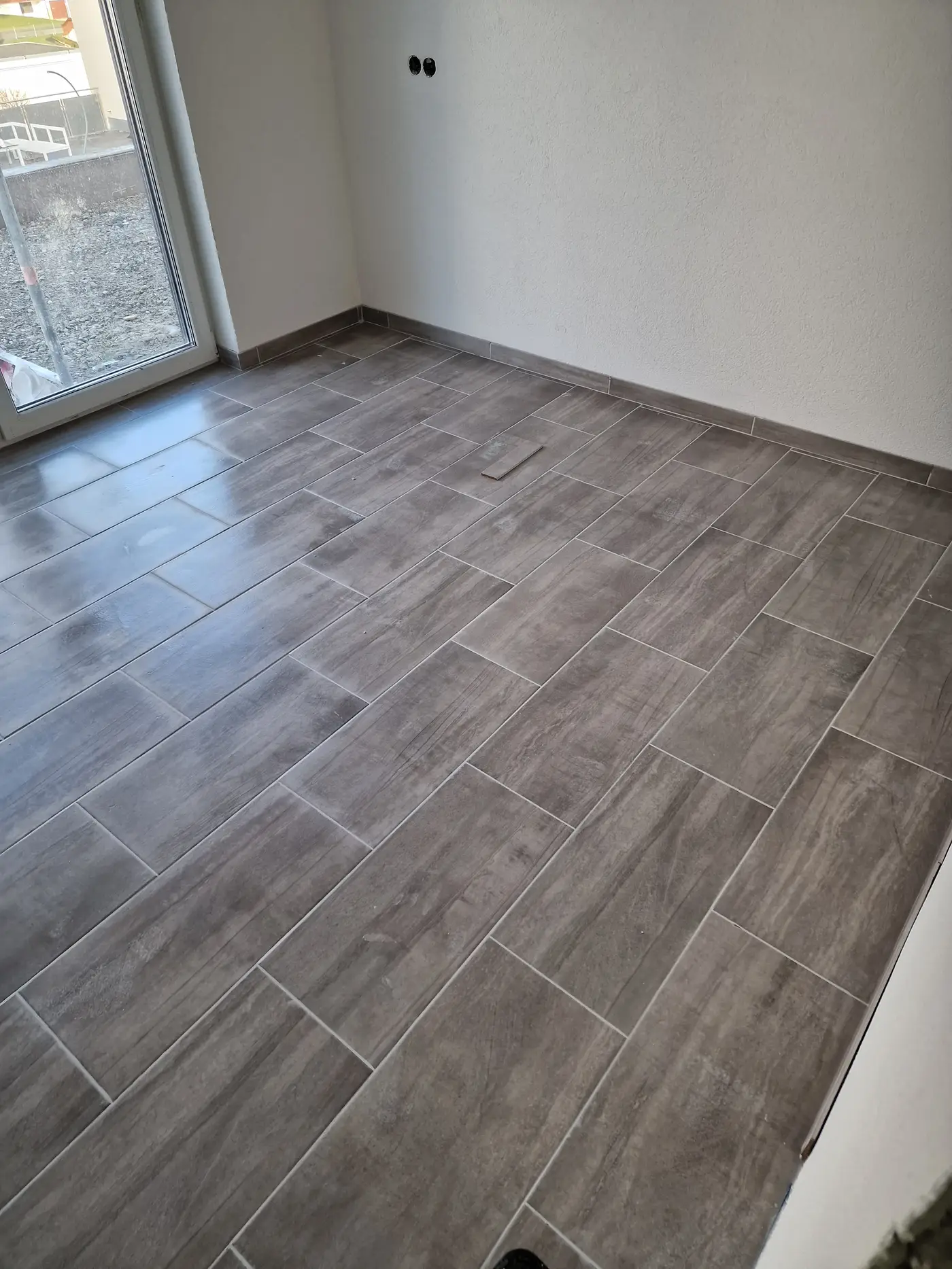 Modern interior ceramics